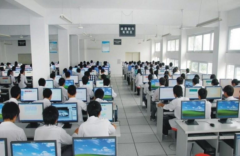 平涼機電工程學校計算機網絡技術專業深度解析 基礎扎實，開發潛力廣闊